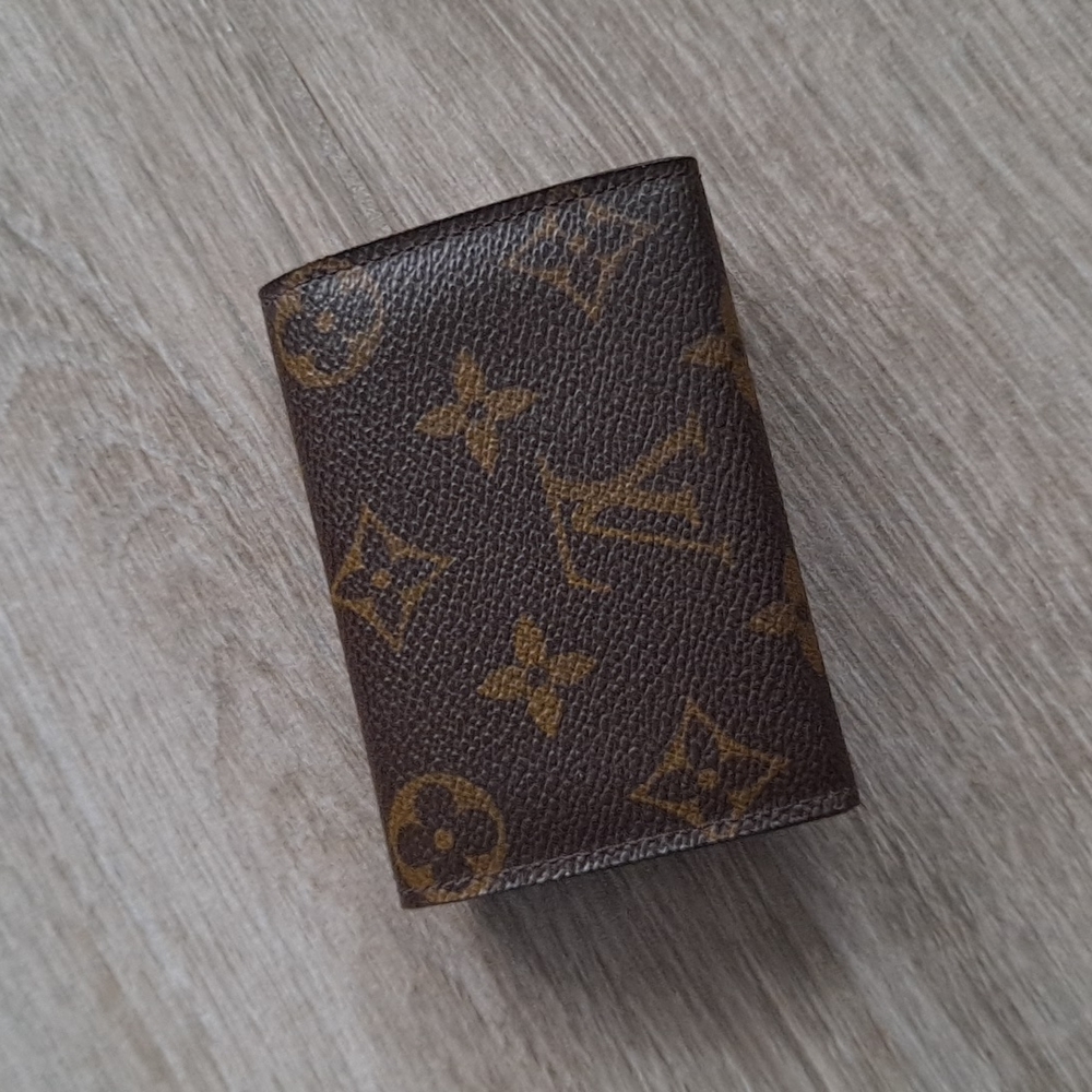Authentic Louis Vuitton business card holder - Picture 2 of 16